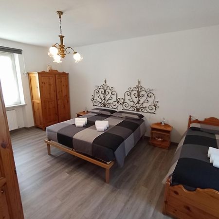 Appartamento Taverna Gattolini Venzone Bagian luar foto