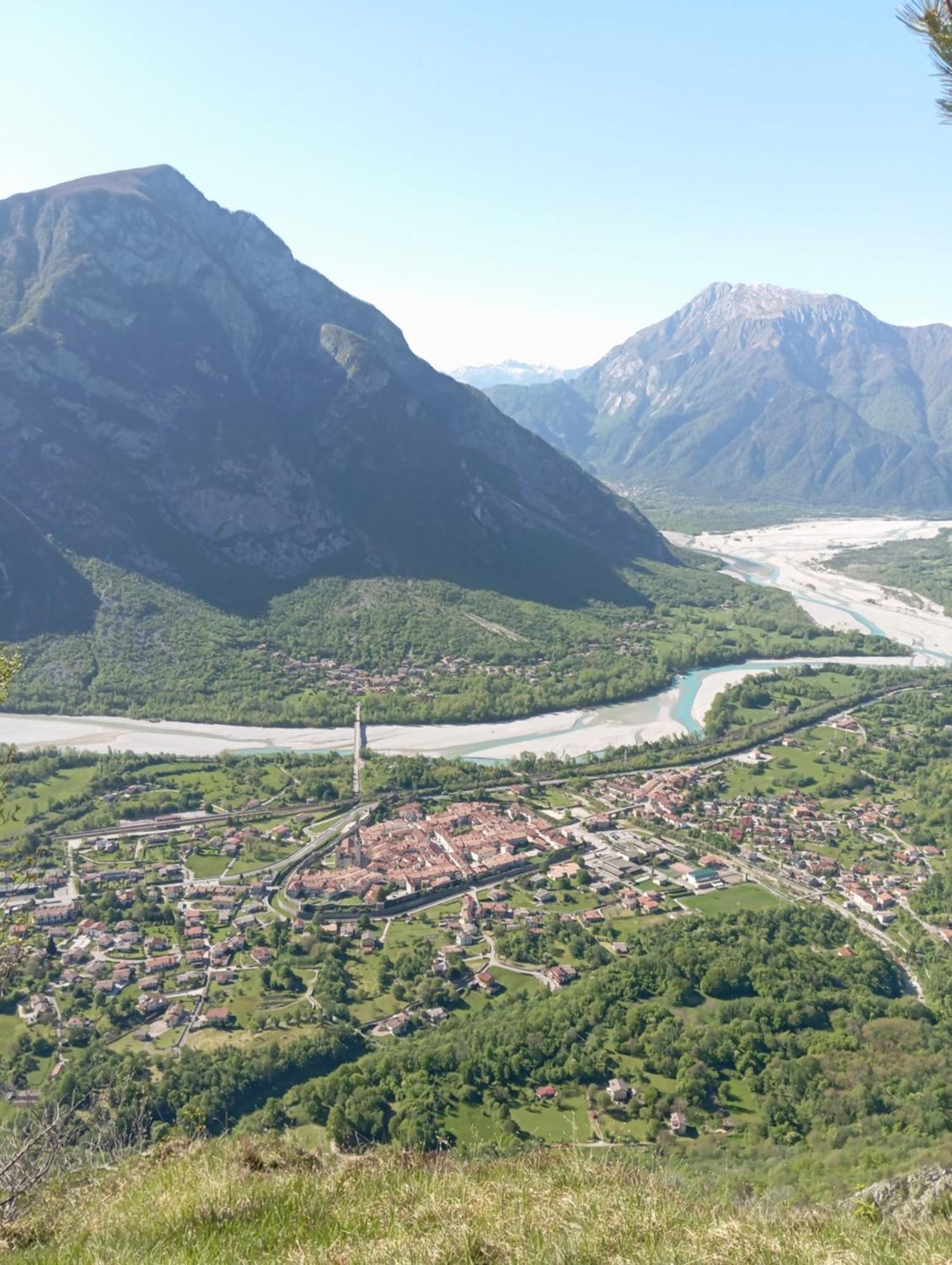 Appartamento Taverna Gattolini Venzone Bagian luar foto